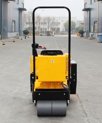 20KN Forza eccitante 70HZ Frequenza di vibrazione Roller stradale diesel per esigenze di compattazione