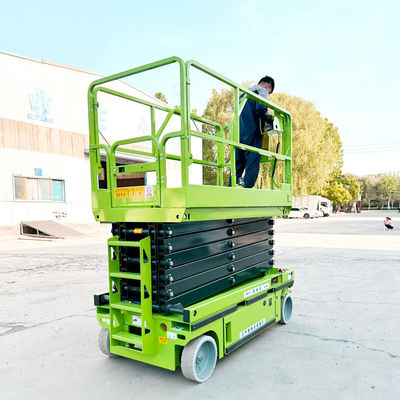Scavatrice elettrica a rotazione auto-propulsiva con elevata efficienza operativa