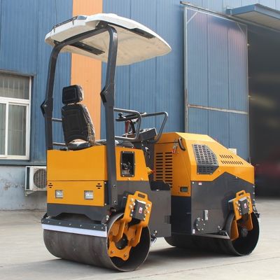 Capacità di classificazione del 30% 3 tonnellate a doppio tamburo a rotaia vibrante a propulsione automatica per il beneficio