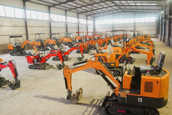 1800 kg Peso della macchina HUAQI Mini Digger Crawler Excavator con cilindro idraulico Eaton