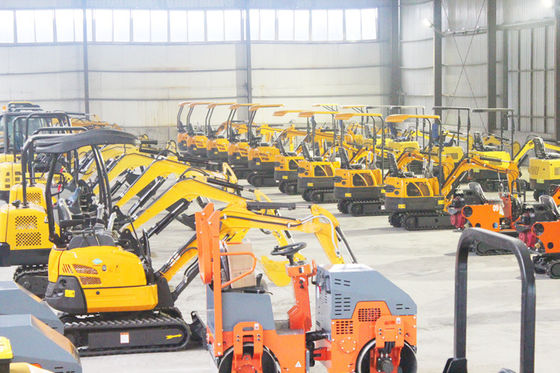Miniescavatore da 1 t certificato CE con larghezza del telaio di 1100 mm e profondità massima di scavo di 2000 mm