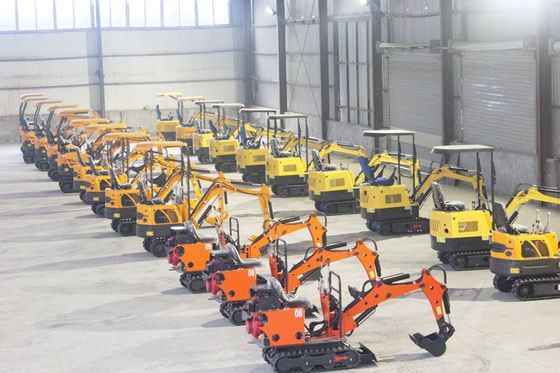 1.7T 1.8T 2T 3T pneumatici di gomma mini escavatore idraulico 390kw escavatore a striscia durevole