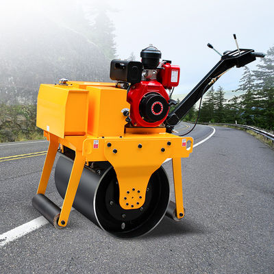 Mini passeggiata a tamburo singolo con forza emozionante HQ-YL600 da 20KN dietro il compattatore vibrante a rulli compressori