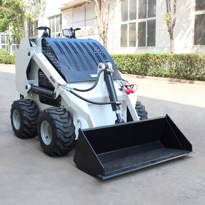 0-6 km/h velocità di lavoro Mini Skid Steer Loader con motore Epa e carico nominale di 1000 kg