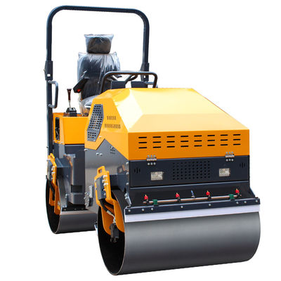 Compattatore a rulli vibratori da 3 tonnellate con motore Kubota