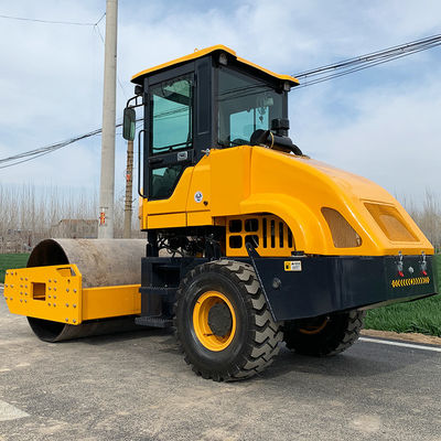 Ride On Vibratory Single Drum 6000 Kg Asphalt Ground Road Rollers per la posa dell'asfalto