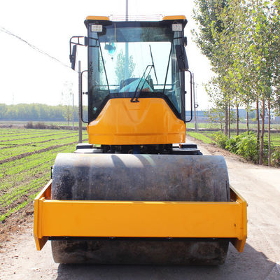 5 tonnellate 5000 kg rotolo stradale vibrante con motore giapponese per piccole compattazioni a tre ruote