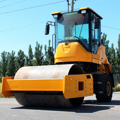 5 tonnellate 5000 kg rotolo stradale vibrante con motore giapponese per piccole compattazioni a tre ruote