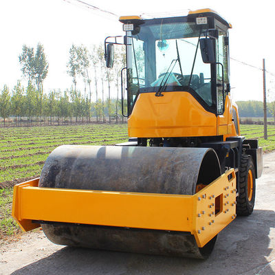 5000kg 6000kg Vibratory Road Roller con doppio tamburo e forza di eccitazione di 100KN
