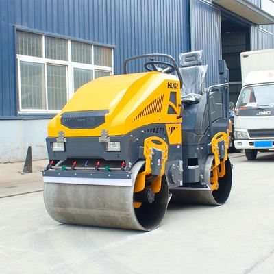 2 tonnellate di rullo stradale vibrante con potenza del motore di 11,5 kW Compattatore a doppio tamburo idraulico