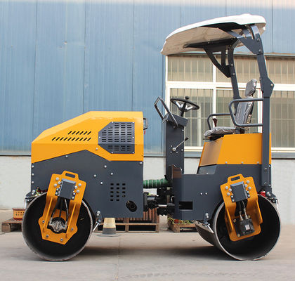 28.5 KW Compattatore per rulli stradali vibranti Doppia vibrazione 3 tonnellate rulli di asfalto